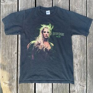 Vintage 2004 Britney Spears The NYX Hotel Tour T-shirt  Anvil - Size Small Tee